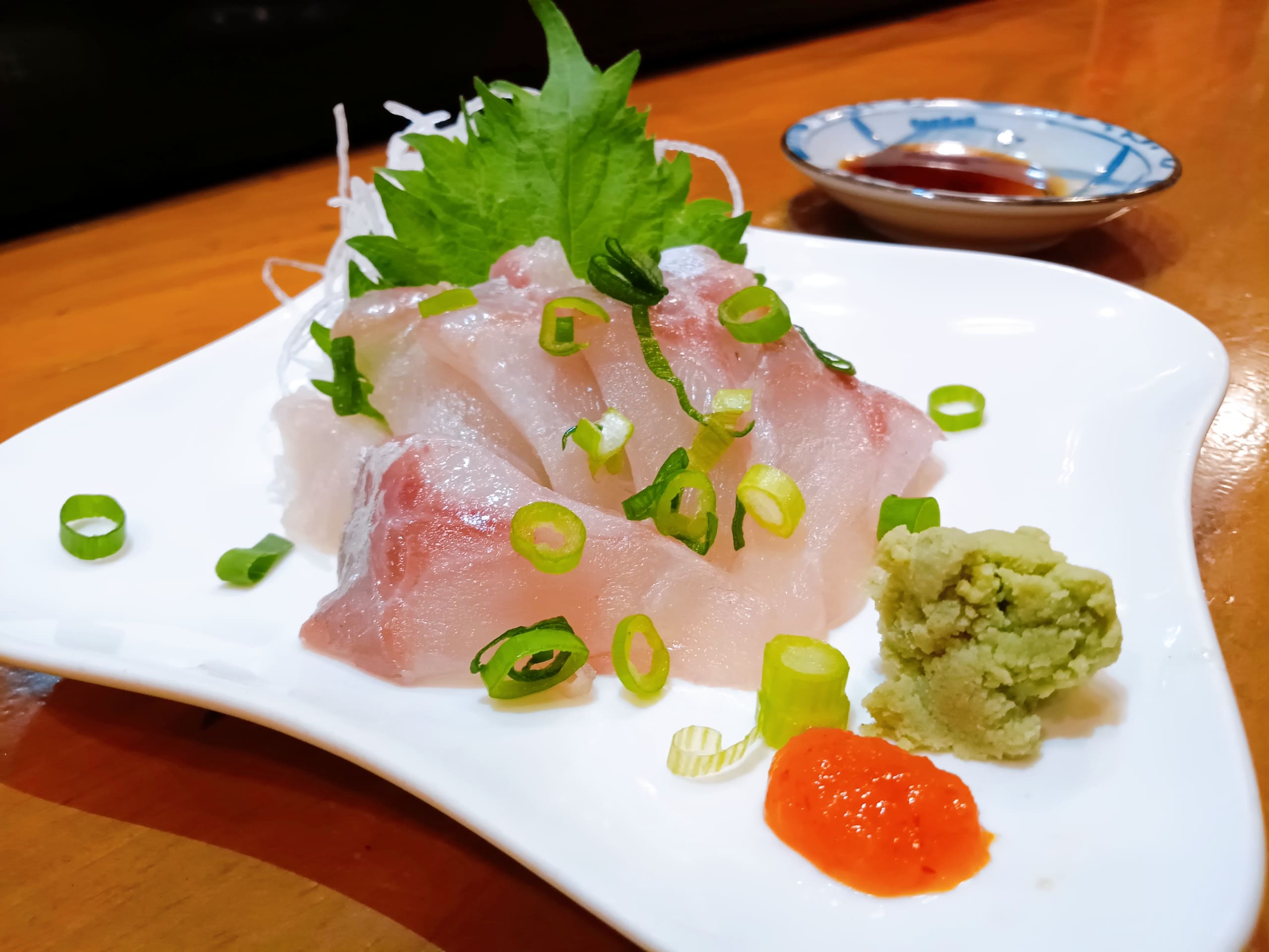 宮古市の海鮮居酒屋山水の新鮮な刺身